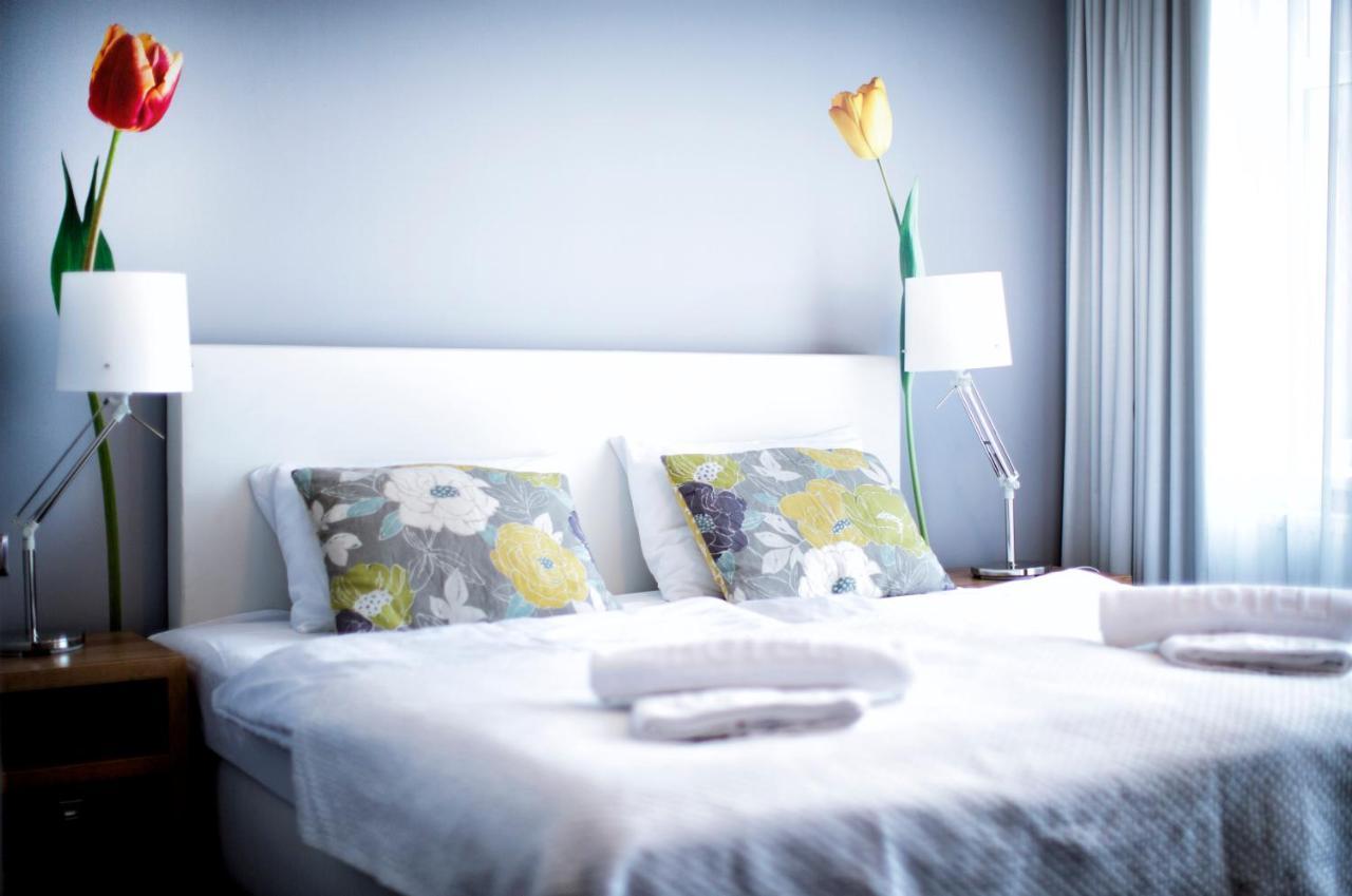 Dom Mlynarza Hotel Zukczyn ภายนอก รูปภาพ