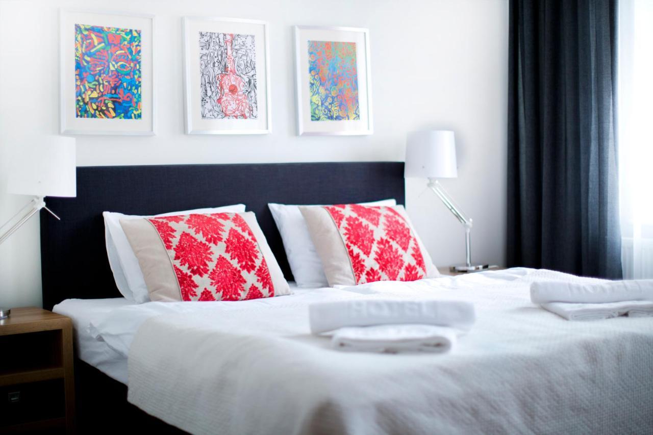 Dom Mlynarza Hotel Zukczyn ภายนอก รูปภาพ