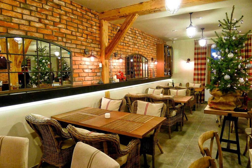 Dom Mlynarza Hotel Zukczyn ภายนอก รูปภาพ