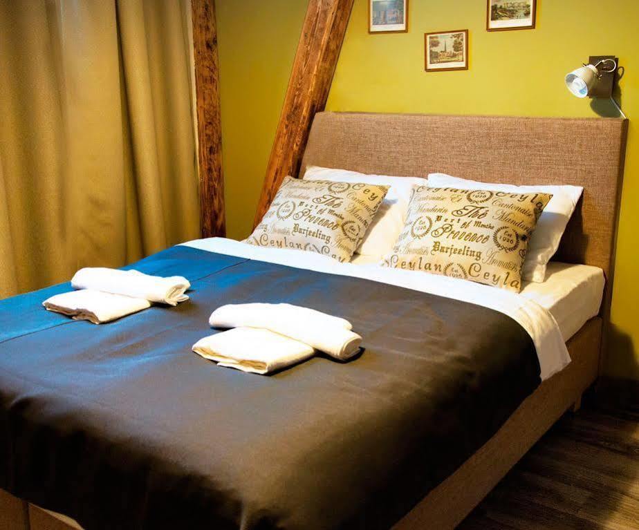 Dom Mlynarza Hotel Zukczyn ภายนอก รูปภาพ